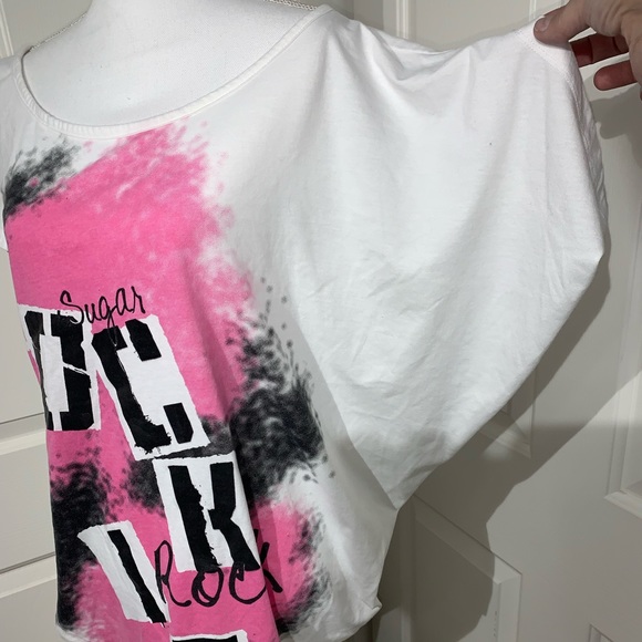3/$10 🔆 Sugar Factory Asymmetrical Rock It Top - Picture 4 of 8